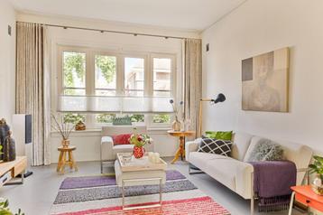 beige 2 zitsbank, fauteuil en poef van Leolux met RVS frame  beschikbaar voor biedingen