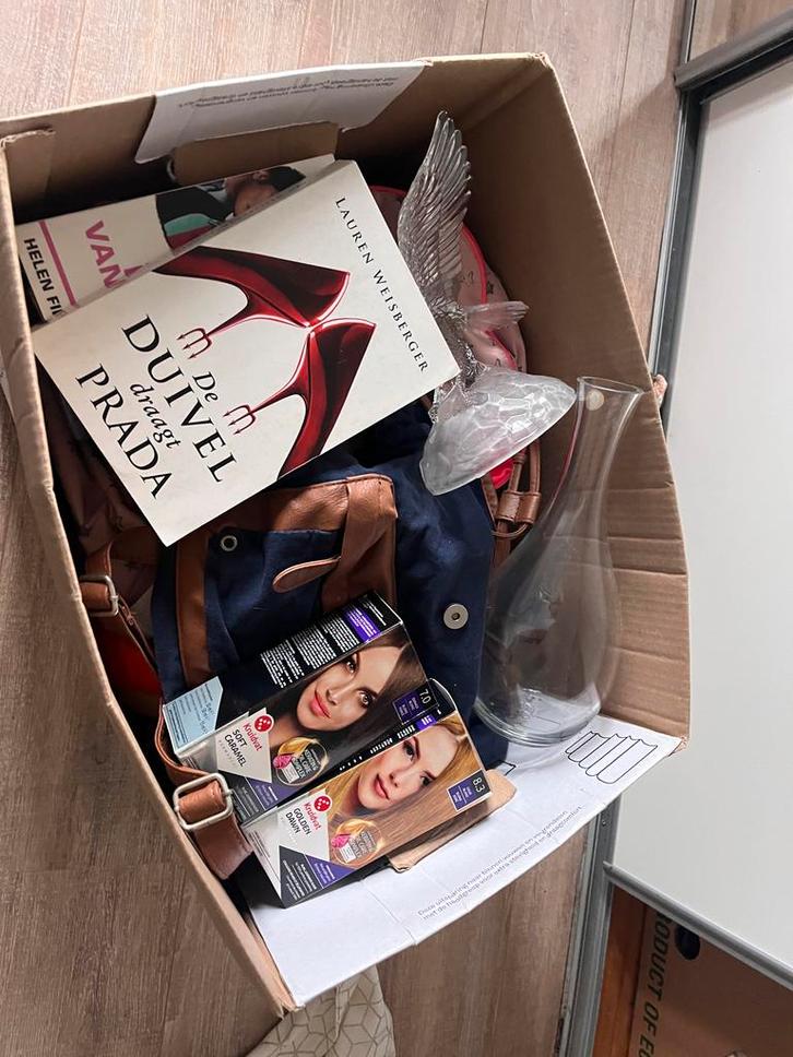 Verhuisdoos vol rommelmarkt spullen, Diversen, Rommelmarktspullen, Gebruikt, Ophalen of Verzenden