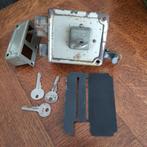 Yale slot, Ophalen of Verzenden, Gebruikt, IJzer, Slot