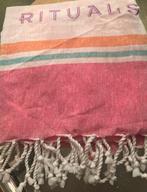 Grote Rituals Handdoek - NIEUW, Huis en Inrichting, Badkamer | Badtextiel en Accessoires, Ophalen of Verzenden, Nieuw, Roze, Handdoek