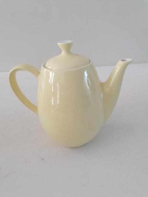 pastel gele koffie/theepot maastrichts aardewerk- p.regout, Antiek en Kunst, Antiek | Servies los, Ophalen