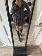 Super leuke jurk van Nikkie, maat 36, ZGAN!, Kleding | Dames, Zwart, Ophalen of Verzenden, Zo goed als nieuw, Nikkie
