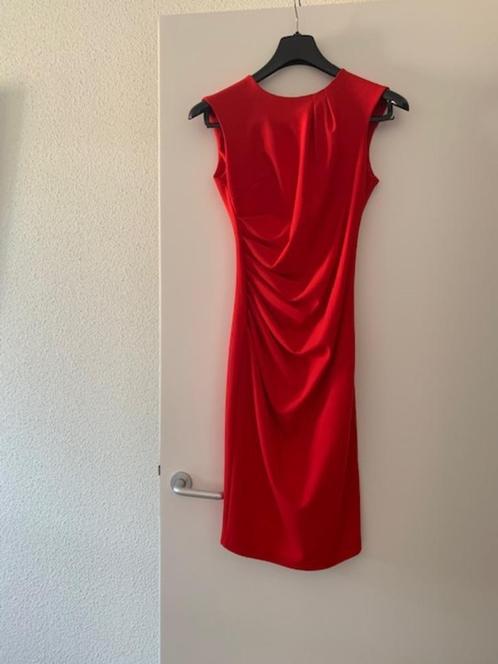 rode jurk Rinascimento S, Kleding | Dames, Jurken, Zo goed als nieuw, Maat 36 (S), Rood, Boven de knie, Verzenden