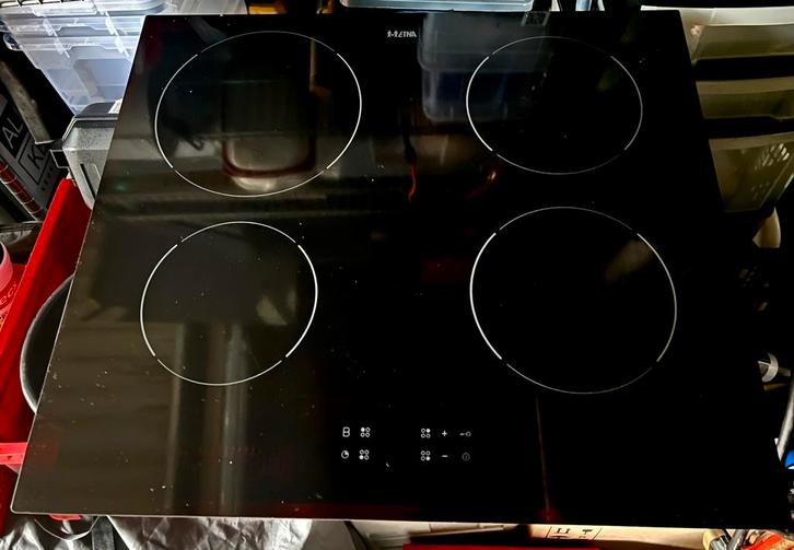 Etna inductie kookplaat 2 fasen als NIEUW €100, Witgoed en Apparatuur, Kookplaten, Zo goed als nieuw, Vrijstaand, Inductie, 4 kookzones