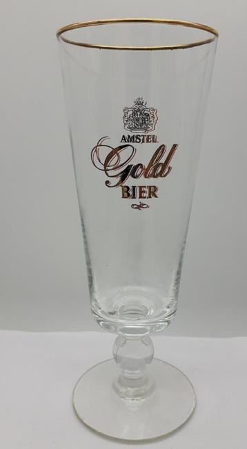 Amstel Gold Bier Glas op voet met druppelsteel beschikbaar voor biedingen