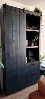 vtwonen Barn schuifdeurkast 232x122x37 cm grenen mat zwart, Ophalen, 100 tot 150 cm, 200 cm of meer, Zo goed als nieuw