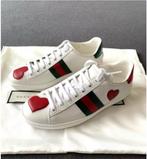GUCCI GUCCI ACE koe lederen ster patroon low top mode boardi, Ophalen of Verzenden, Nieuw, Sneakers of Gympen