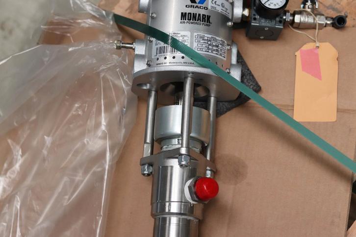 Graco Monark pomp op lucht  (evt. met doseersysteem), Zakelijke goederen, Machines en Bouw | Pompen en Compressoren, Ophalen