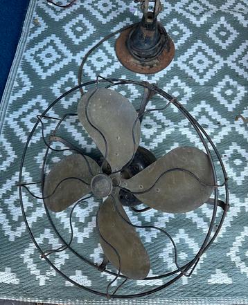 Antieke ventilator - Decoratief object beschikbaar voor biedingen
