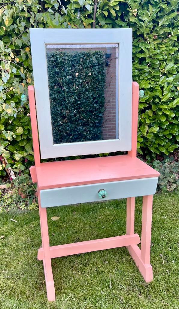 Kinder make up tafel / kinder kaptafel, Huis en Inrichting, Tafels | Kaptafels, Zo goed als nieuw, 100 tot 150 cm, 50 tot 100 cm