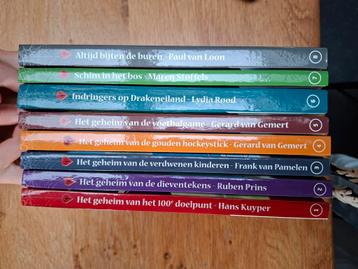 Set van 8 spannende kinderboeken groep 5-6 beschikbaar voor biedingen