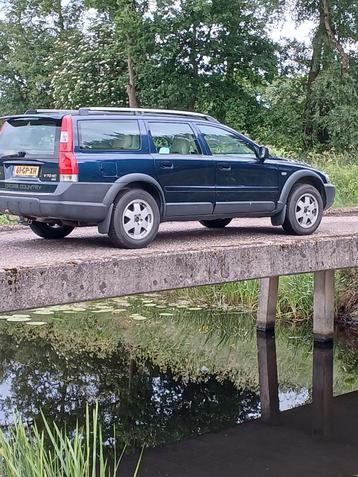 Volvo XC70 2.4 automaat met beetje werk beschikbaar voor biedingen
