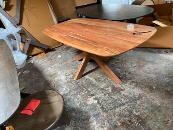 Acacia Houten Eettafel Ovaal 200x100 beschikbaar voor biedingen