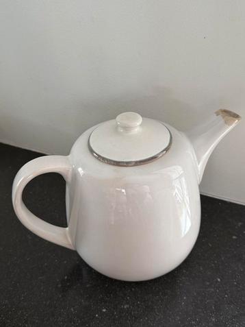 Theepot (Teapot) beschikbaar voor biedingen