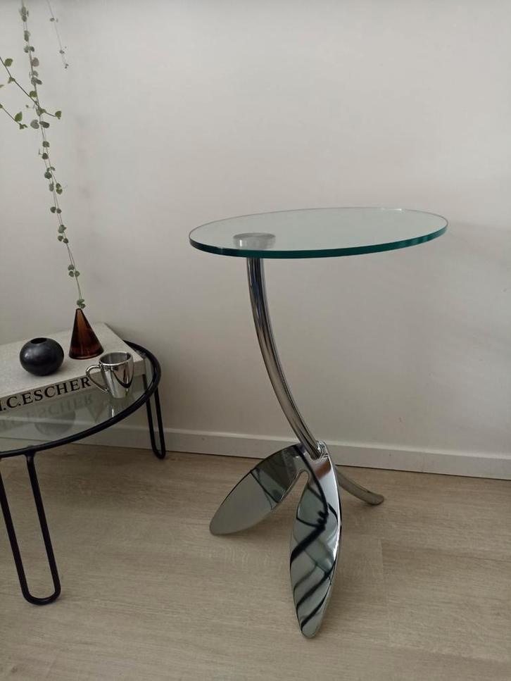 Hoogglans Chroom Design bijzettafel Metaform Papillon, Huis en Inrichting, Tafels | Bijzettafels, Zo goed als nieuw, Ovaal, Minder dan 55 cm