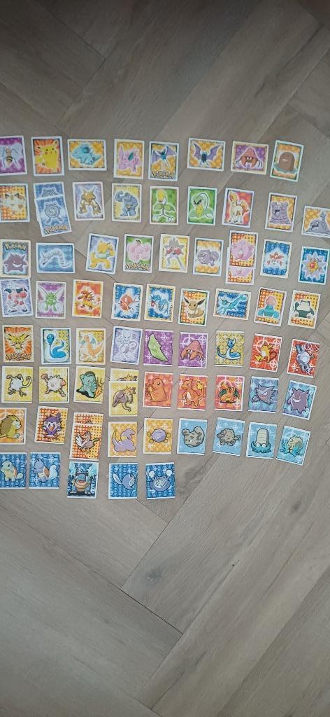 Pokémon stickers 1999, Hobby en Vrije tijd, Verzamelkaartspellen | Pokémon, Zo goed als nieuw, Overige typen, Ophalen of Verzenden