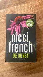 Nicci French - De gunst, Boeken, Thrillers, Ophalen of Verzenden, Nicci French, Zo goed als nieuw