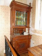 1 hoge houten kast met loodglas, Ophalen