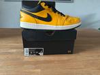 Nike Air Jordan Low universaty gold mt45, Overige kleuren, Ophalen of Verzenden, Sneakers of Gympen, Zo goed als nieuw