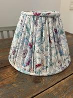 NIEUW LAMPENKAP PATROON ENGELS HANDGEMAAKT, Huis en Inrichting, Lampen | Lampenkappen, Ophalen of Verzenden, Zo goed als nieuw