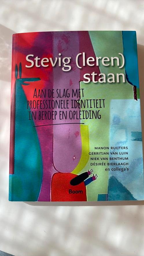 Manon Ruijters - Stevig (leren) staan, Boeken, Wetenschap, Zo goed als nieuw, Sociale wetenschap, Ophalen of Verzenden
