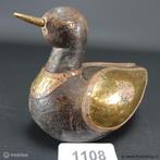 Online Veiling: Met koper versierde houten eend, Antiek en Kunst, Antiek | Koper en Brons