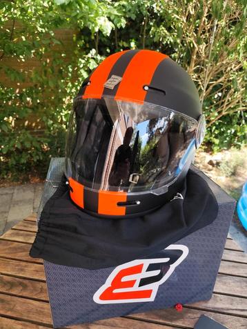 Bogotto V135 D-R2 integraal L, ongedragen. beschikbaar voor biedingen