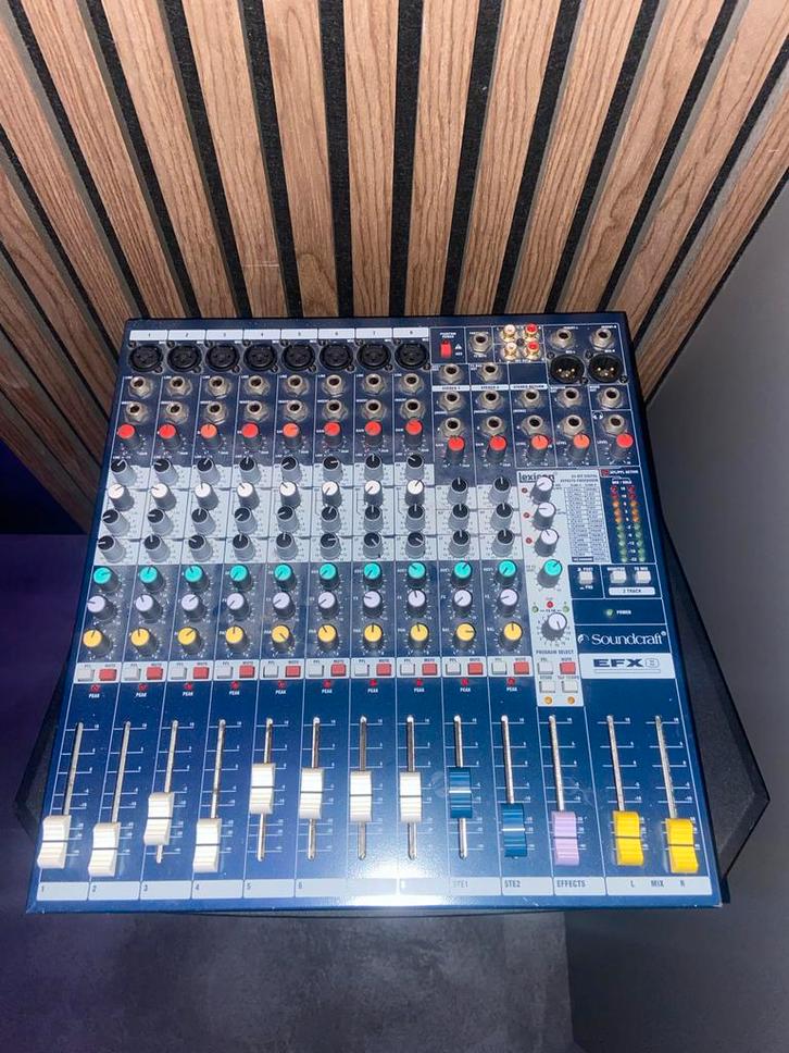 Soundcraft EFX8 Mengpaneel - 8 Kanalen, Muziek en Instrumenten, Mengpanelen, Zo goed als nieuw, 5 tot 10 kanalen, Microfooningang