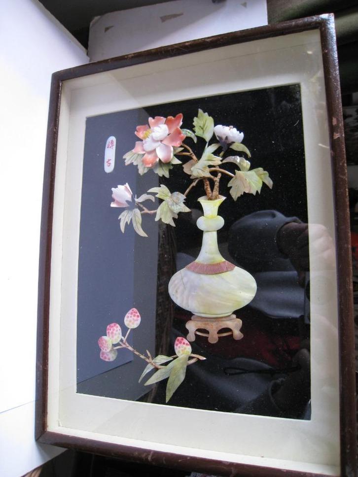 CHINEES PARELMOER WERK IN GLAZEN LIJST - LAKWERK -NETSUKE, Antiek en Kunst, Curiosa en Brocante, Verzenden