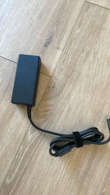 Dell laptop adapter 65w HA65NS5-00 beschikbaar voor biedingen