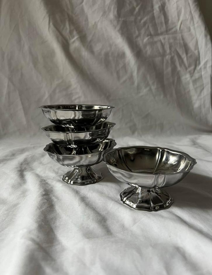 Vintage Franse RVS ijscoupes Guy Degrenne | tulpvorm | inox, Huis en Inrichting, Keuken | Servies, Overige typen, Overige stijlen