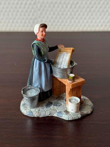 Luville Greet van Steenbergen Doing Laundry 601.590 Molendam beschikbaar voor biedingen