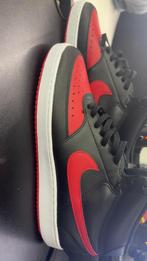 Red nike jordans low, Kleding | Heren, Schoenen, Ophalen of Verzenden, Zo goed als nieuw