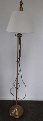 Lamp, creme kleur kap, Huis en Inrichting, Lampen | Hanglampen, Ophalen, Zo goed als nieuw, 75 cm of meer