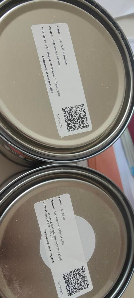 2 nieuwe blikken buitenlak hoogglans, mergelwit., Ophalen, Nieuw