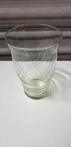 vaas van geslepen glas , bewerkt, Huis en Inrichting, Woonaccessoires | Vazen, Ophalen of Verzenden, 'T Olde Gre-j, Info@toldegrej.nl