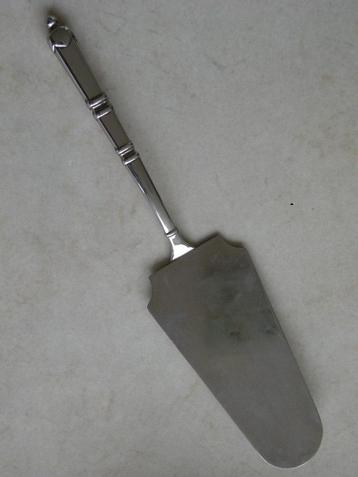 Taartschep.  beschikbaar voor biedingen