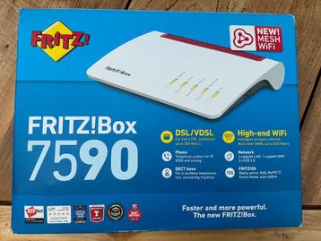 Fritz box 7590 MESH Edition International in nieuwstaat  beschikbaar voor biedingen