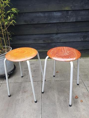 Industriële Schoolkruk Pagwood zitting - Vintage jaren 60-70 beschikbaar voor biedingen