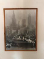 Poster New York met schip ingelijst achter ontspiegeld glas, Ophalen, Oorspronkelijke maker, Zo goed als nieuw, Foto of Poster