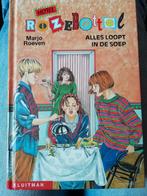 Hotel Rozenbottel: alles loopt in de soep, Ophalen of Verzenden, Zo goed als nieuw, Marjo Roeven, Fictie