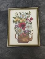 Mooie ingelijst borduurwerk gieter.  33x26 cm., Ophalen of Verzenden, Gebruikt, Minder dan 50 cm