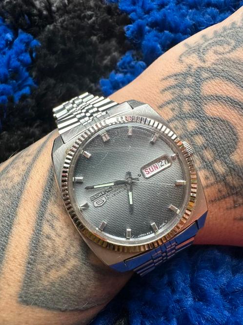 Vintage Seiko horloge no battery/automatic, Sieraden, Tassen en Uiterlijk, Horloges | Antiek, Polshorloge, Seiko, Staal, 1960 of later