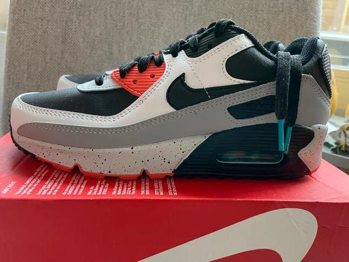 Nike Air Max 90 leather sneakers- Maat 38, Kleding | Heren, Schoenen, Nieuw, Sneakers of Gympen, Zwart, Ophalen of Verzenden
