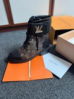 Bruin met zwarte laarzen maat 37 veter boots, Kleding | Dames, Schoenen, Bruin, Lage of Enkellaarzen, Ophalen of Verzenden, Zo goed als nieuw
