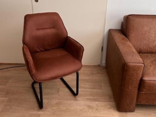 Label 51, NIEUWE stoel, Huis en Inrichting, Stoelen, Nieuw, Eén, Bruin, Ophalen