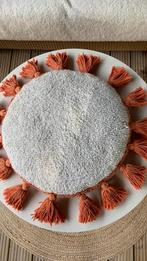 Kussen met franjes, Ophalen, Gebruikt