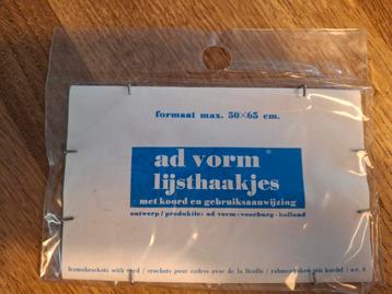 ad vorm lijsthaakjes vintage beschikbaar voor biedingen