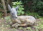 Tuinbeeld liggend Hert, Ophalen, Gebruikt, Overige materialen, Dierenbeeld