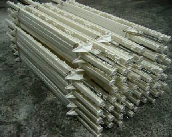 Nieuwe Kunststof Afrastering paaltjes met stalen punt 100 st, Dieren en Toebehoren, Stalling en Weidegang